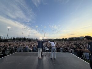 2025 April AOC Sanders Folsom, CA 30,000