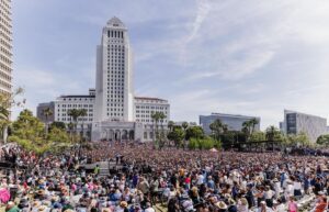 2025 April AOC Sanders Los Angeles 36,000