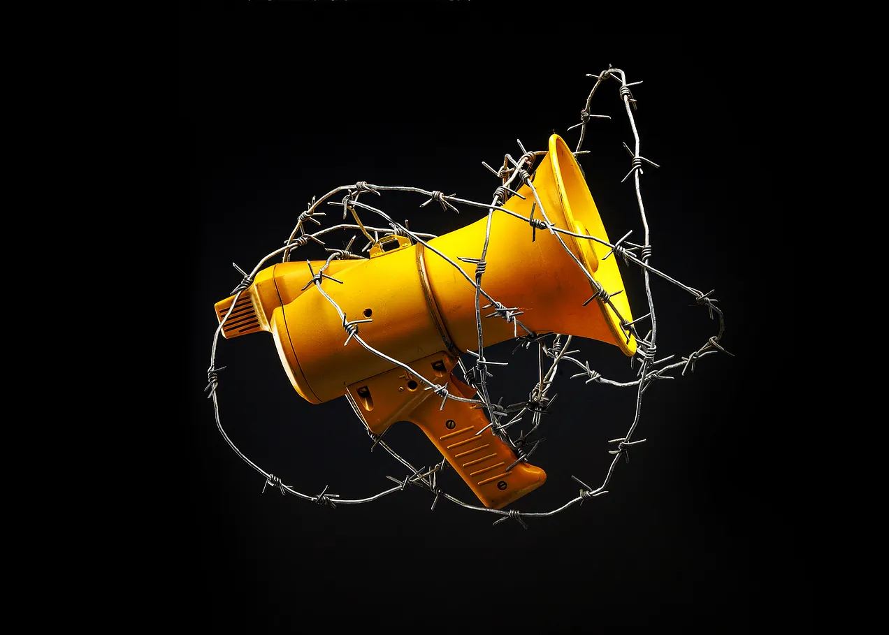 bull horn in barbed wire