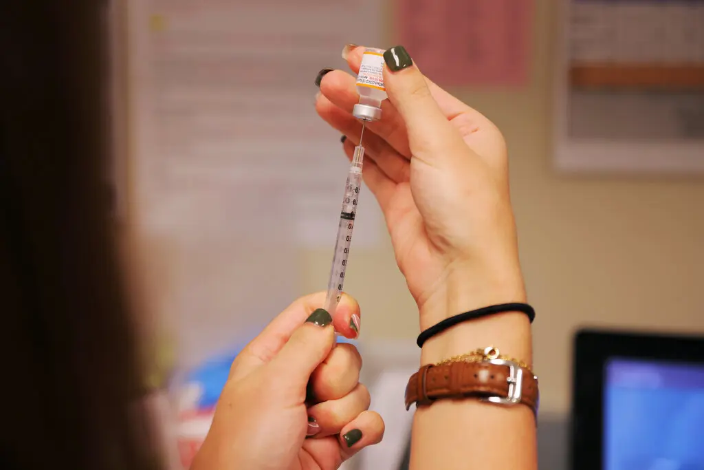 A dose of the pediatric Covid vaccine in Charlotte, N.C., in 2021. The shots will remain available to children who have a conversation with their doctor, a scheme the agency calls “shared decision making.”Credit...Travis Dove for The New York Times A dose of the pediatric Covid vaccine in Charlotte, N.C., in 2021. The shots will remain available to children who have a conversation with their doctor, a scheme the agency calls “shared decision making.”Credit...Travis Dove for The New York Times