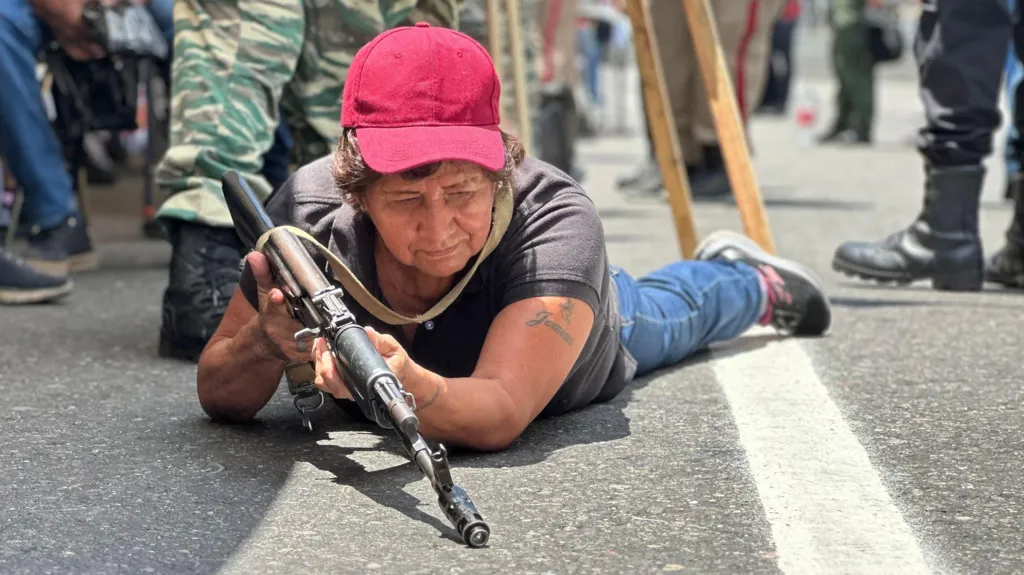 Many of those training with the militia said they had never handled a weapon