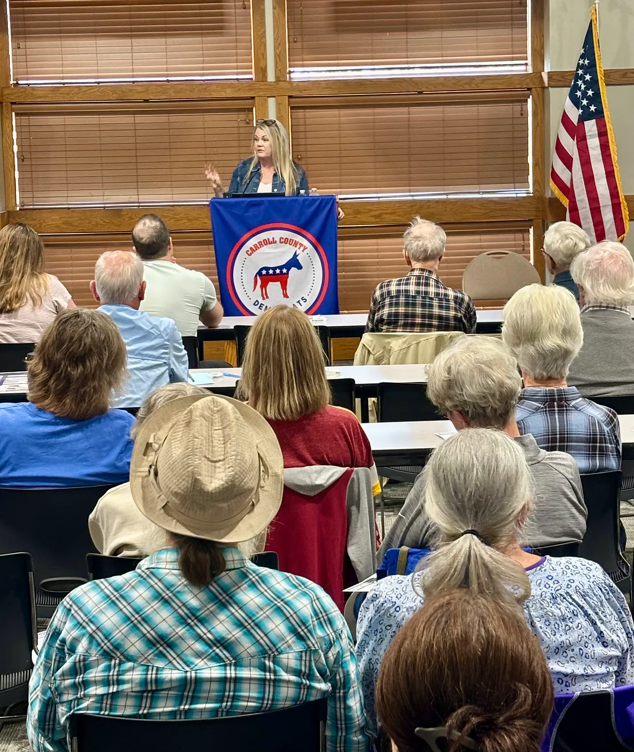 Jess Piper speaking to a group in Iowa