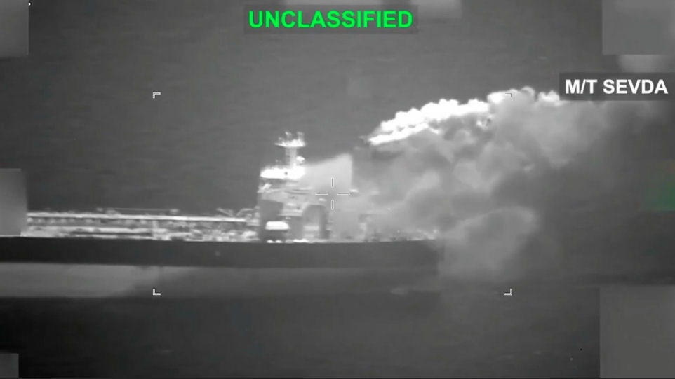 US Navy bombs tanker attempting to breach Strait of Hormuz blockade