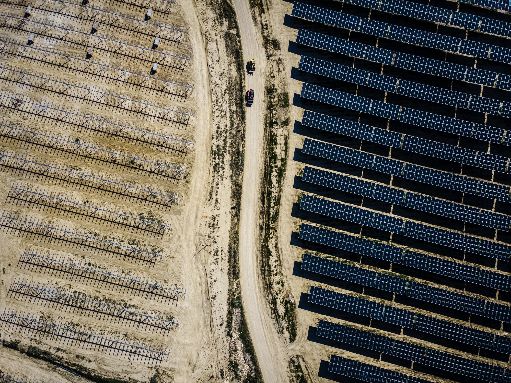 Solar panels being installed at the Fuendetodos II solar park near Zaragoza, Spain, on Wednesday, March 25, 2026.Photographer: Angel Garcia/Bloomberg