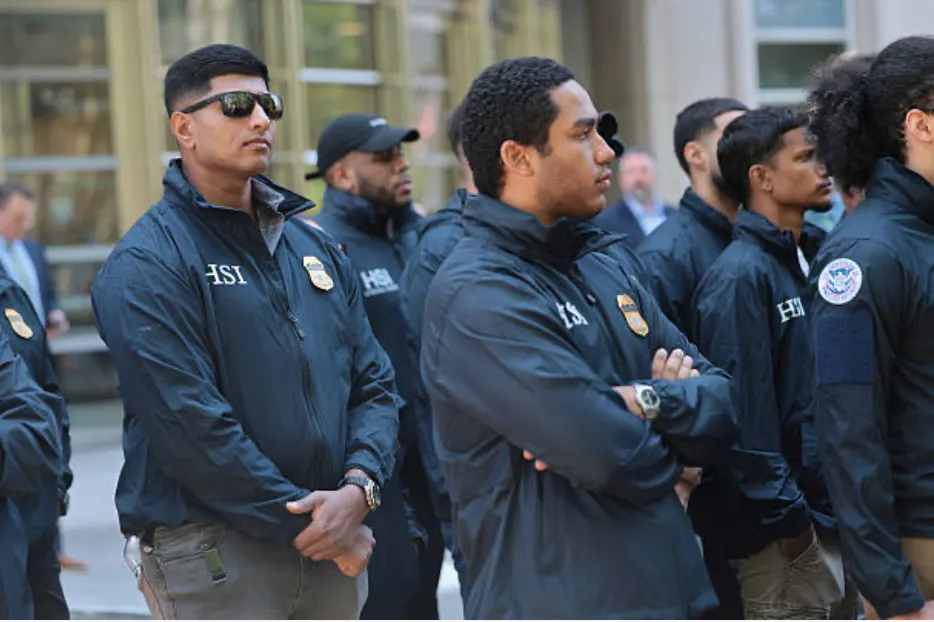 HSI agents
