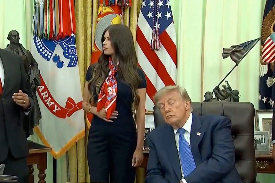 Trump asleep at White House event