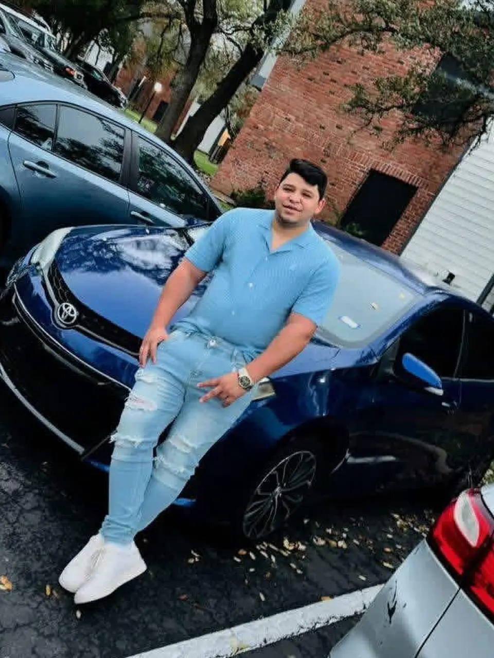 Wilber Rafael Garces Perez, 28, was shot and wounded by a federal immigration agent Sunday while he was delivering food for DoorDashCourtesy/Courtesy of Kate Lincoln-Goldfinch