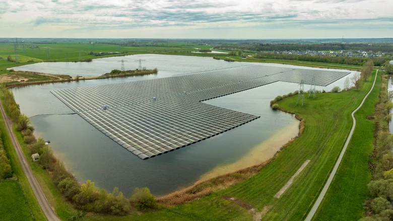 Netherlands' Bomhofsplas solar park
